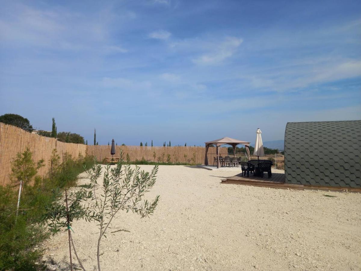 Glamping Pod Hotel Prodromi Bagian luar foto